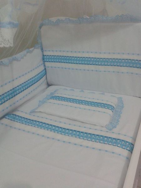 kit de berço trançado de fita azul celeste